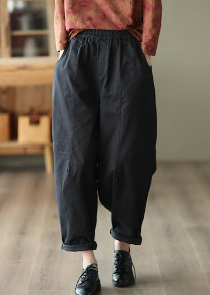 Effortlessly Elegant Pants with a Timeless Design