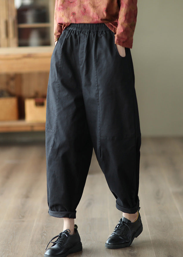 Effortlessly Elegant Pants with a Timeless Design