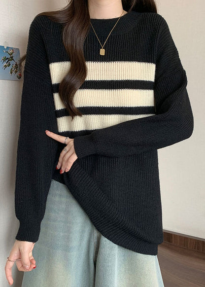 Effortlessly Elegant Top with a Timeless Design