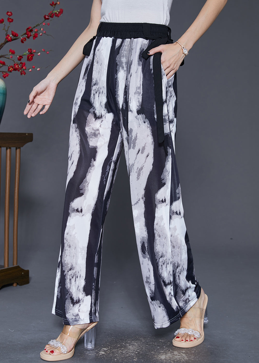 Polished Trousers with an Effortless Classic Look