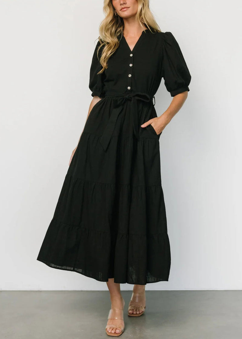 Beautifully Finished Dress in a Timeless Design