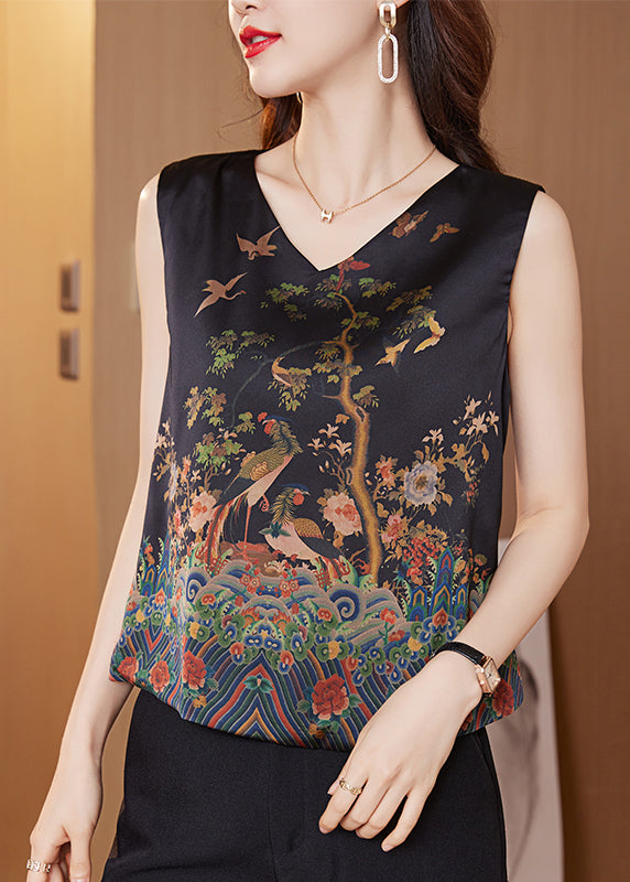 Sophisticated Garment with a Clean Classic Look