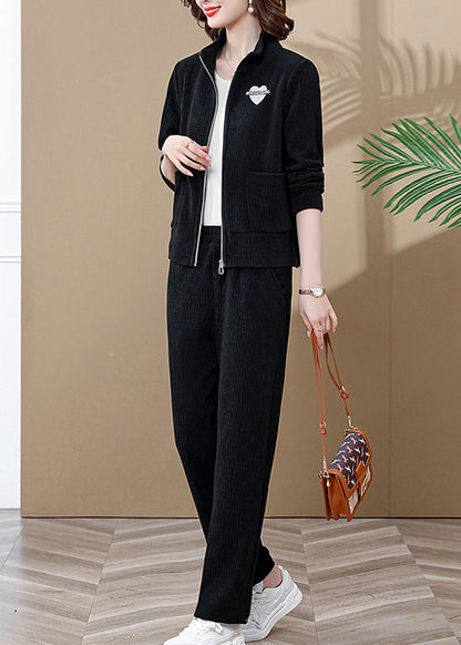 Well Tailored Pants with a Graceful Silhouette