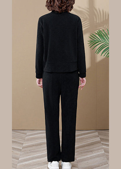 Well Tailored Pants with a Graceful Silhouette