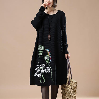 Well Tailored Sweater with a Graceful Silhouette