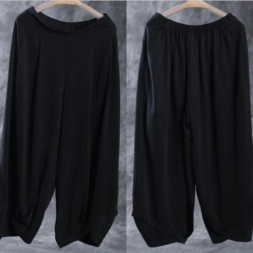Elegantly Styled Trousers for Everyday Wear
