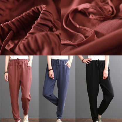 Effortlessly Elegant Pants with a Timeless Design