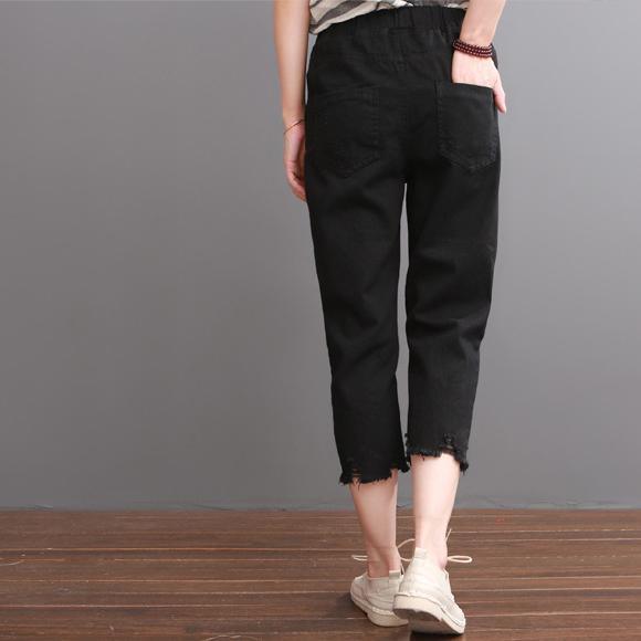 Classic Vintage Trousers with a Flattering Fit