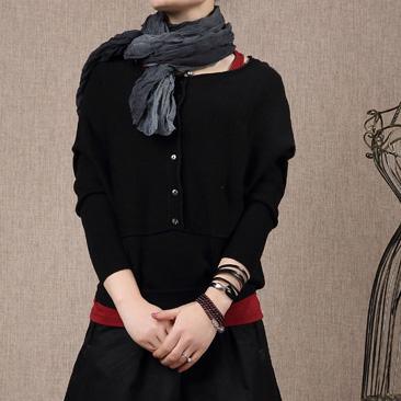 Classic Vintage Sweater with a Flattering Fit