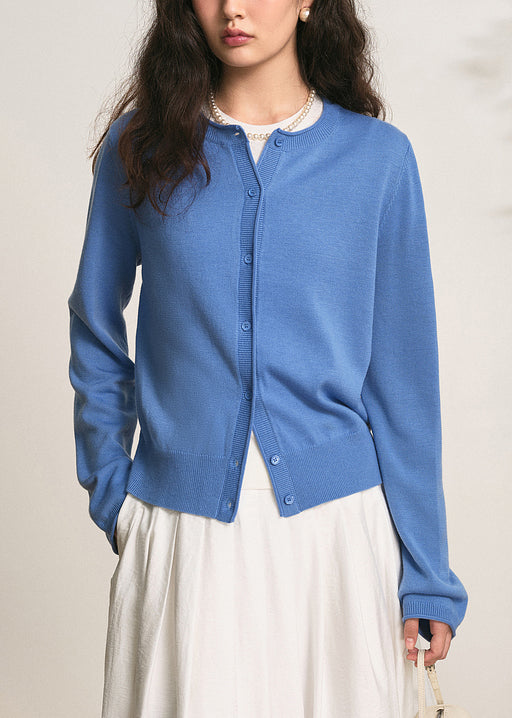 Effortlessly Elegant Cardigan with a Timeless Design