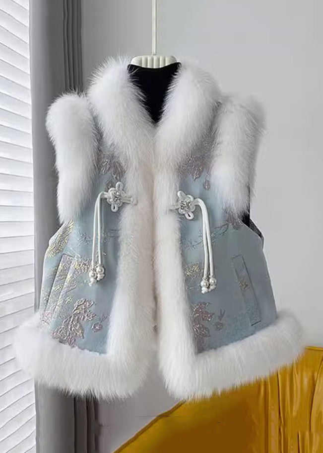Classic Vintage Coat with a Flattering Fit