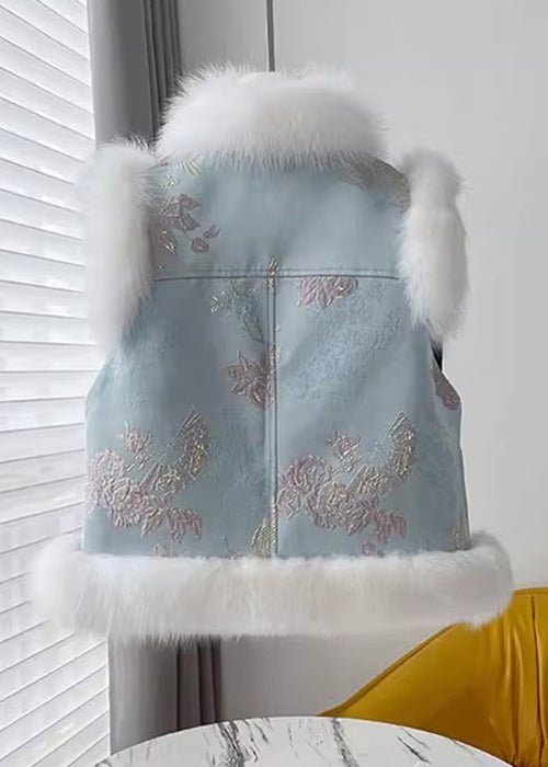 Classic Vintage Coat with a Flattering Fit