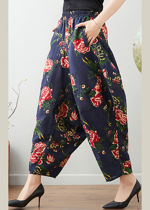 Effortlessly Elegant Pants with a Timeless Design