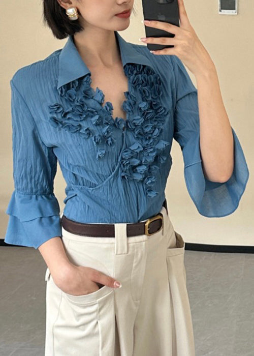 Classic Vintage Shirt with a Flattering Fit