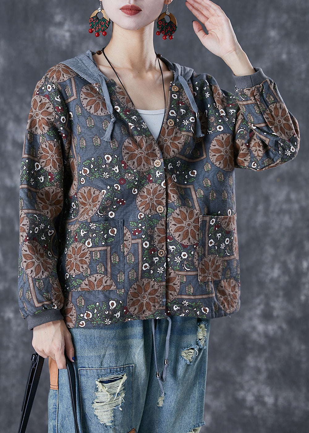 Gracefully Styled Jacket for Any Occasion