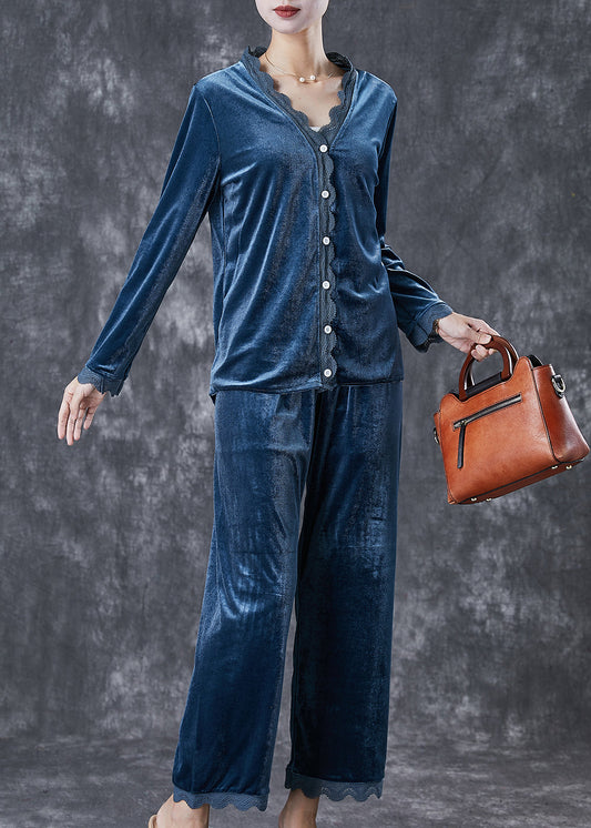Beautifully Finished Garment in a Timeless Design