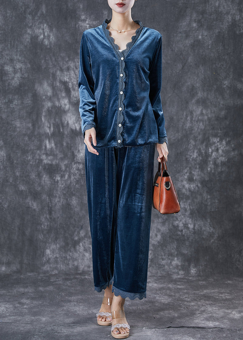 Beautifully Finished Garment in a Timeless Design