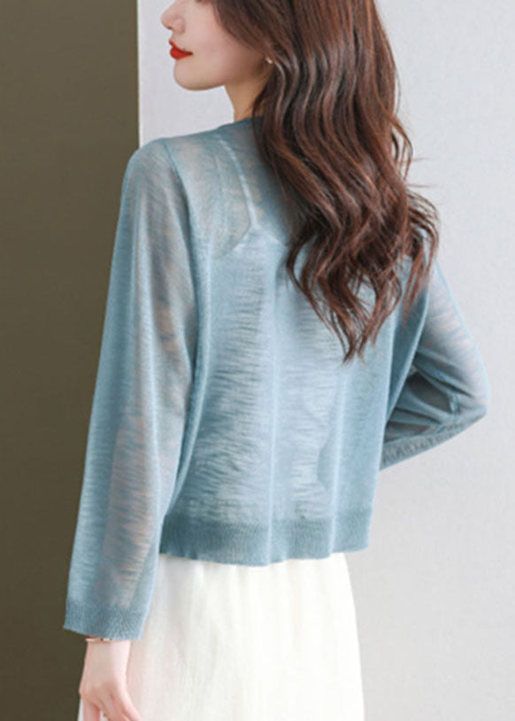 Well Tailored Cardigan with a Graceful Silhouette