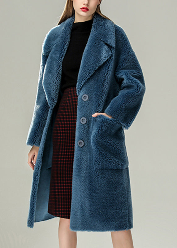 Sophisticated Coat with a Clean Classic Look