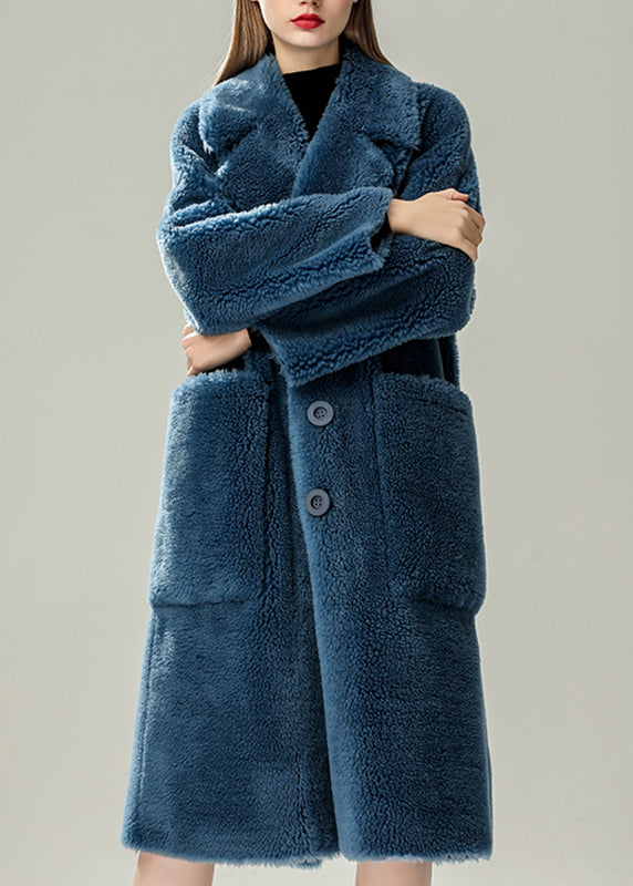 Sophisticated Coat with a Clean Classic Look