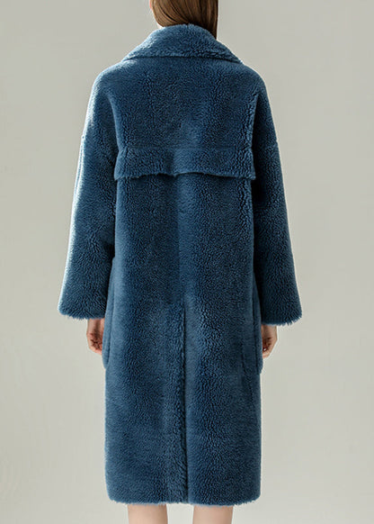 Sophisticated Coat with a Clean Classic Look
