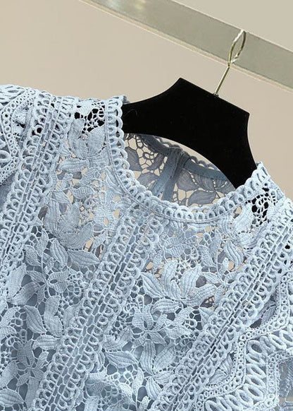 Effortlessly Elegant Blouse with a Timeless Design