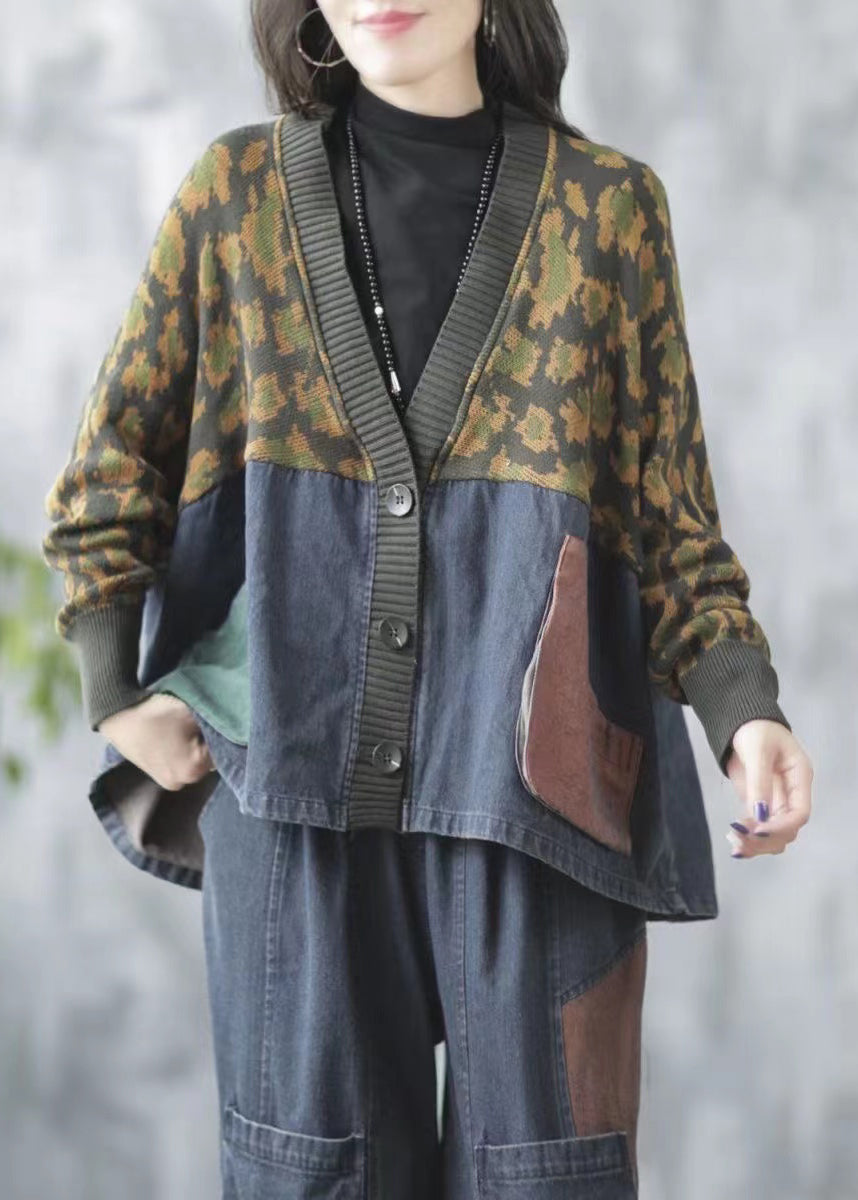 Classic Vintage Coat with a Flattering Fit