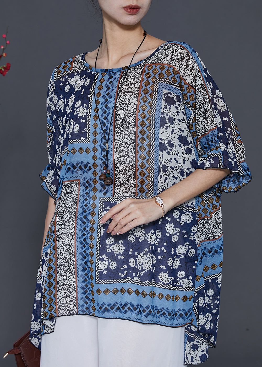 Well Tailored Garment with a Graceful Silhouette