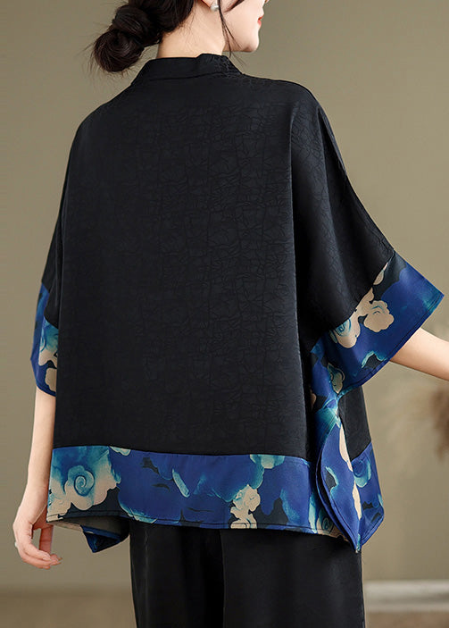 Effortlessly Elegant Top with a Timeless Design