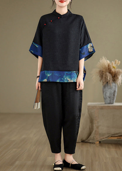 Effortlessly Elegant Top with a Timeless Design