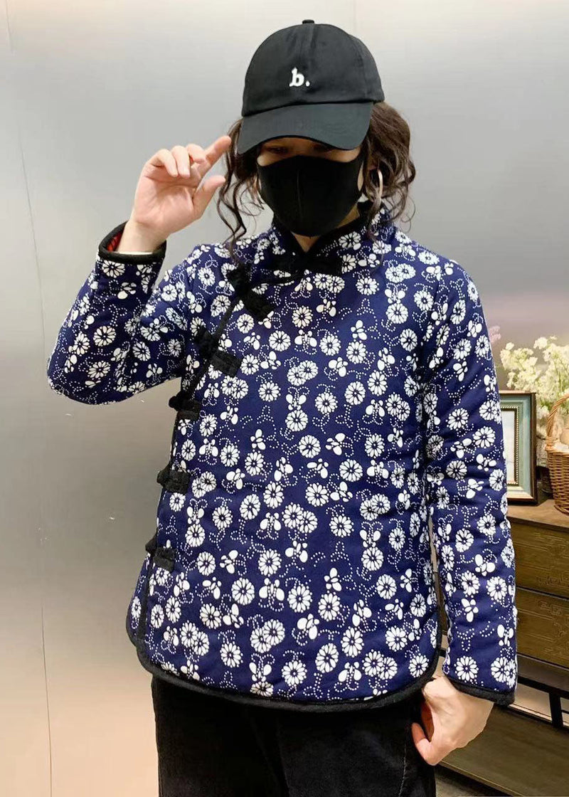 Beautifully Finished Coat in a Timeless Design