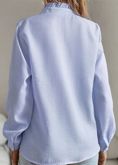 Classic Vintage Shirt with a Flattering Fit