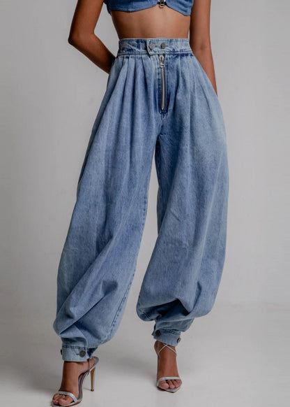 Sophisticated Pants with a Clean Classic Look