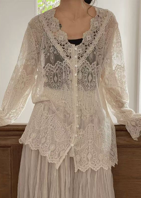 Classic Vintage Shirt with a Flattering Fit