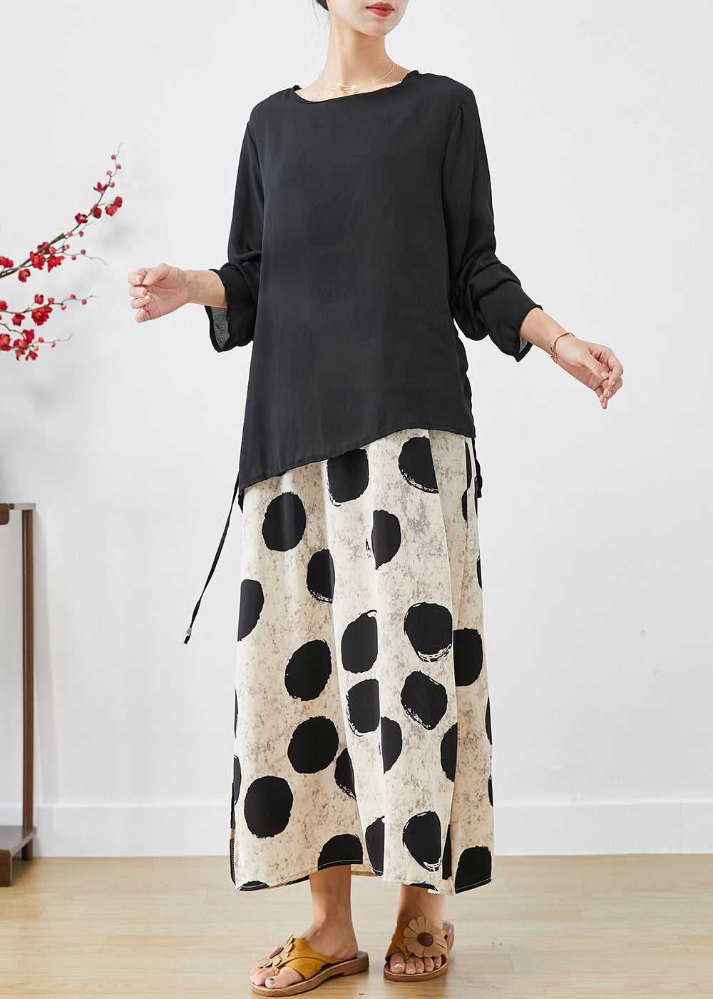 Gracefully Styled Dress for Any Occasion