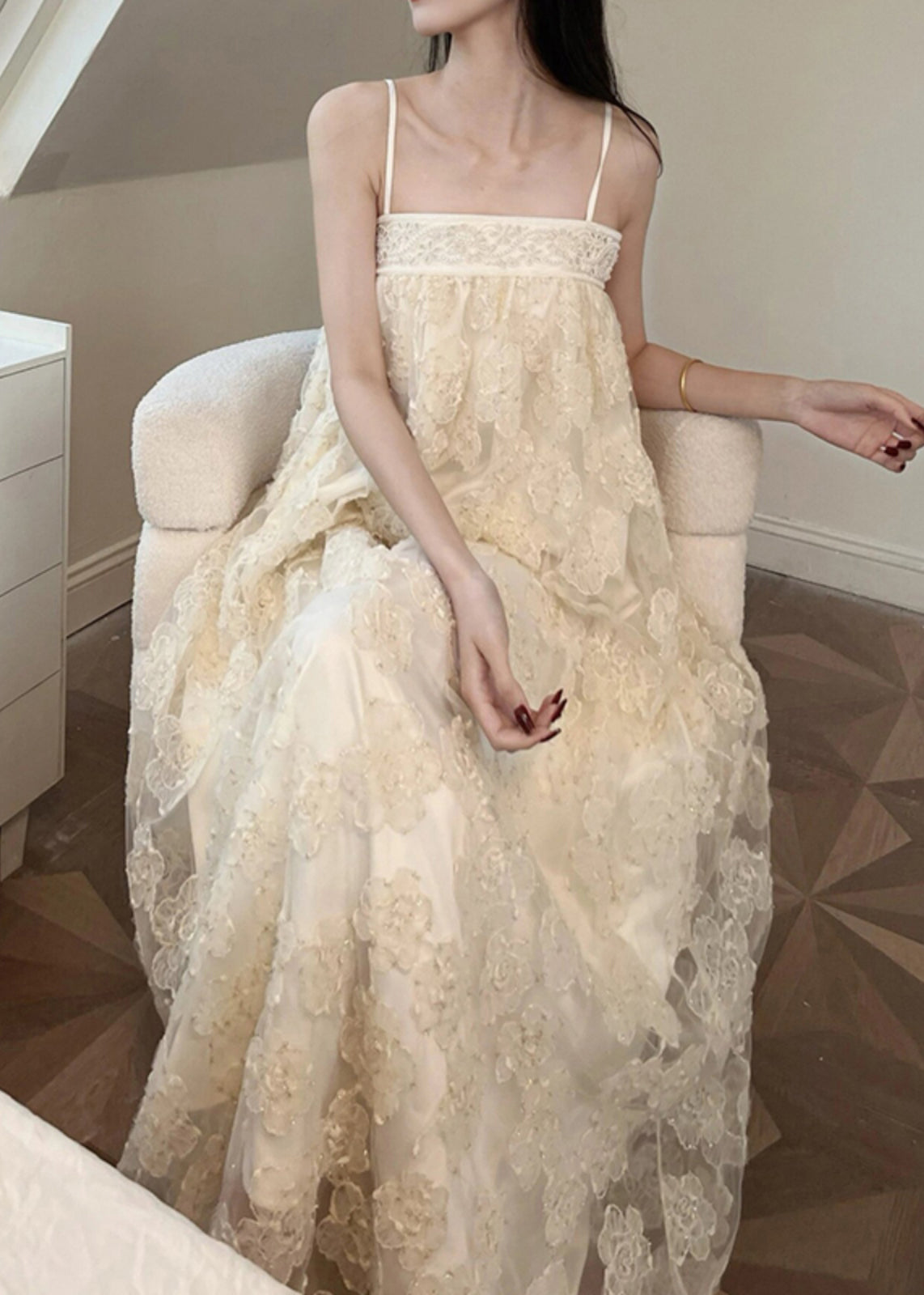 Classic Vintage & Enduringly Stylish Dress