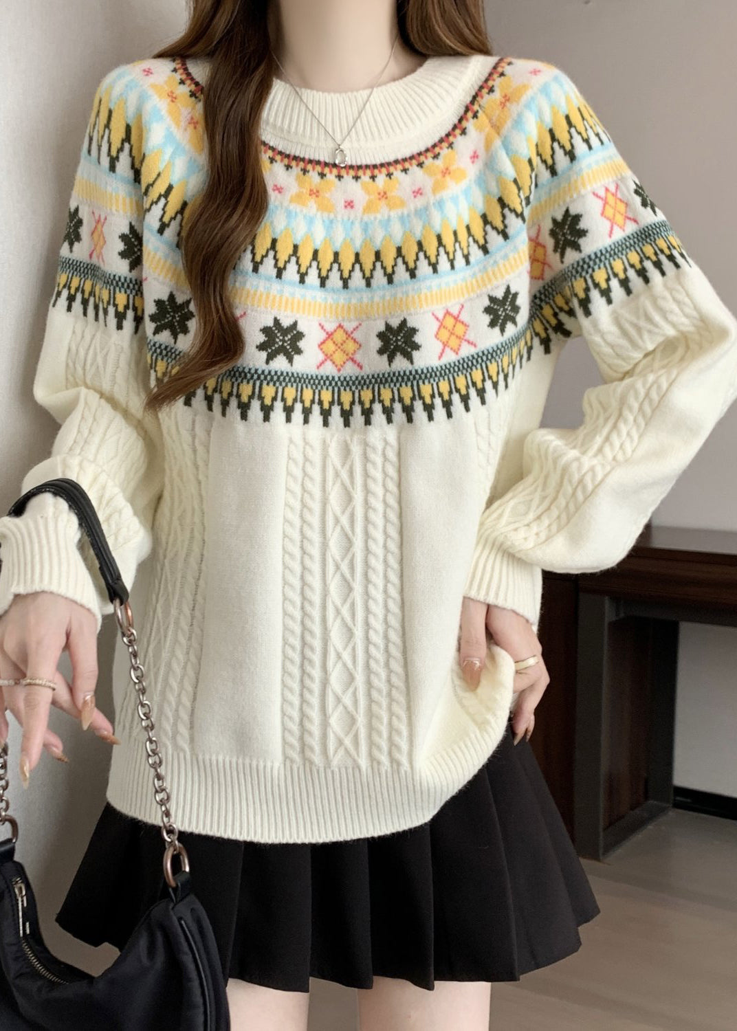 Elegantly Styled Pullover for Everyday Wear