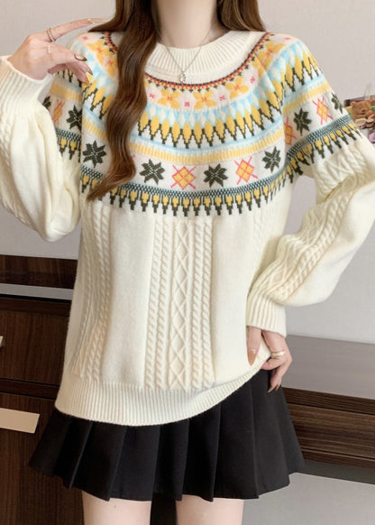 Elegantly Styled Pullover for Everyday Wear
