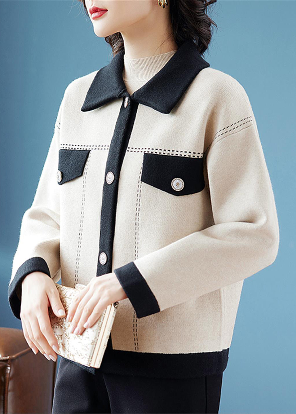 Gracefully Styled Cardigan for Any Occasion
