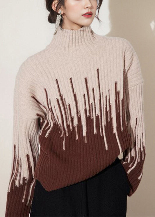 Well Tailored Sweater with a Graceful Silhouette