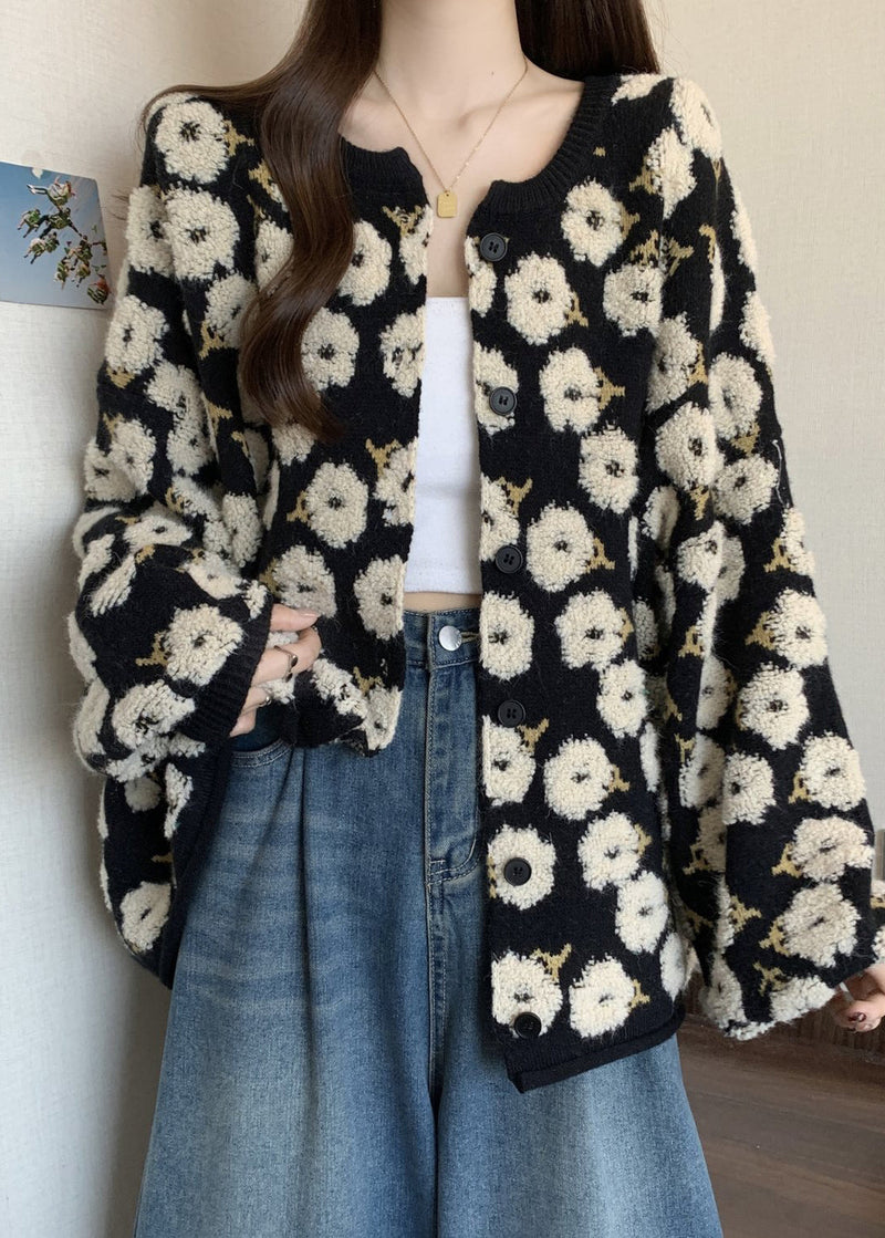 Sophisticated Coat with a Clean Classic Look