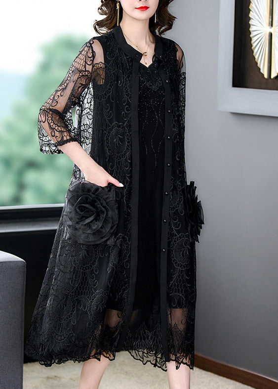 Well Tailored Coat with a Graceful Silhouette