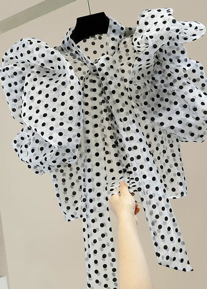 Well Tailored Shirt with a Graceful Silhouette