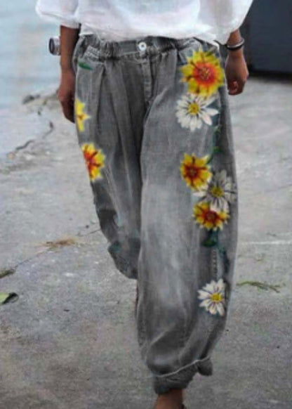 Elegantly Styled Pants for Everyday Wear