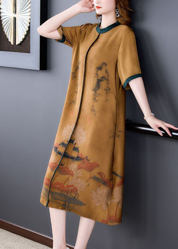 Classic Vintage Dress with a Flattering Fit