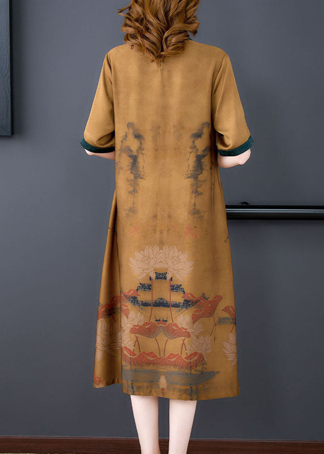 Classic Vintage Dress with a Flattering Fit