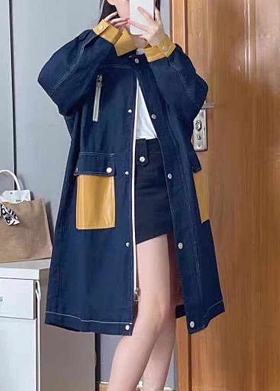 Well Tailored Coat with a Graceful Silhouette