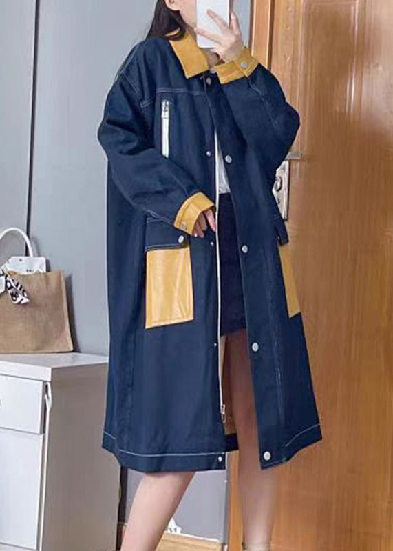 Well Tailored Coat with a Graceful Silhouette