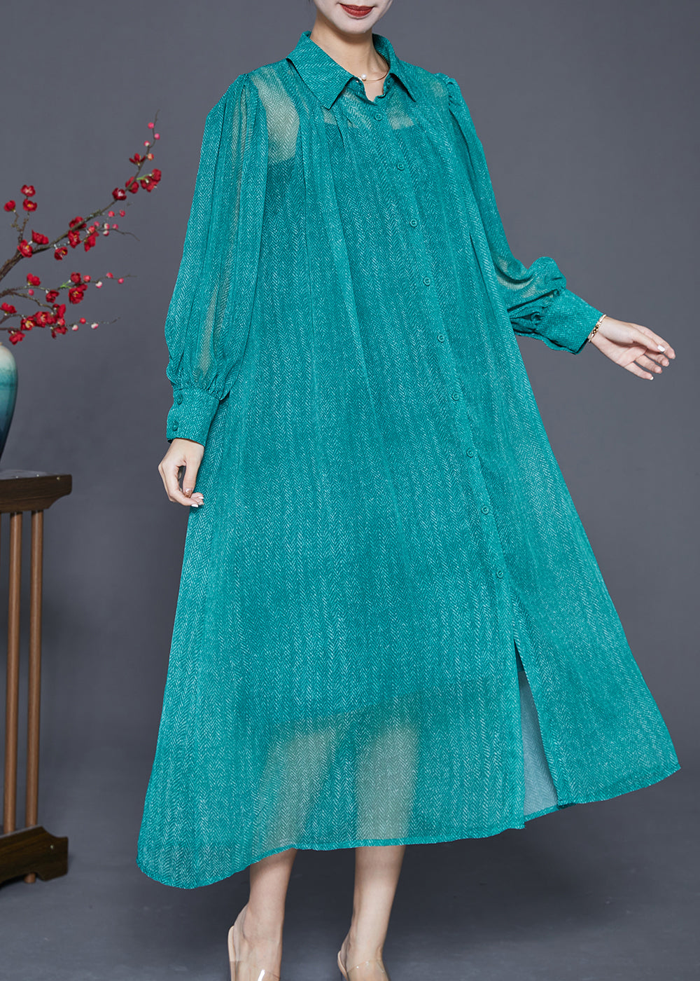Sophisticated Garment with a Clean Classic Look