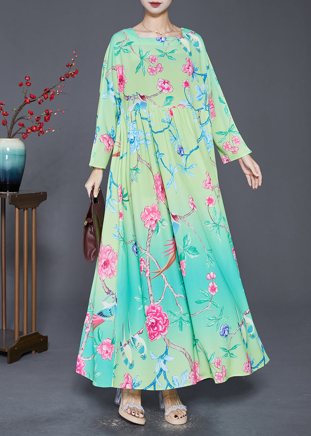 Classic Vintage & Enduringly Stylish Dress